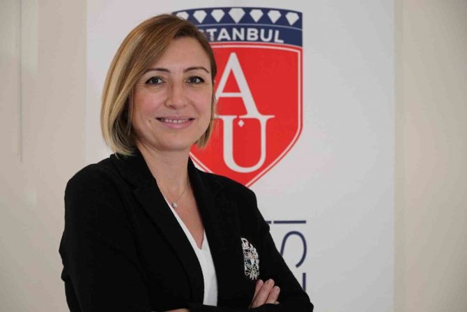 Prof. Dr. Özlem Esen Uyardı “Kalp Damar Sıkıntısı Mı Panik Atak Mı”