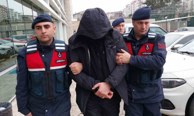 Samsun’da Arasında Suikast Silahının Da Bulunduğu Çok Sayıda Silahla Yakalanan Şahıs Tutuklandı