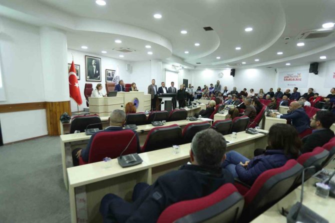Seyhan Meclisi Depremzedeler İçin Tek Yürek Oldu