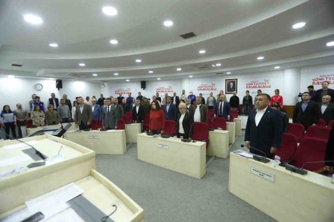 Seyhan Meclisi Depremzedeler İçin Tek Yürek Oldu