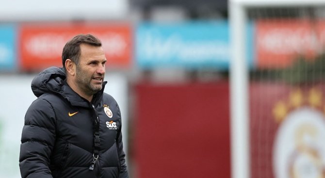 Galatasaray’da Mertens Bireysel Çalışmalarını Sürdürdü