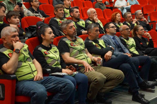 Marmaris’te Motosiklet Sürücülerine ‘Güvenli Trafik’ Semineri