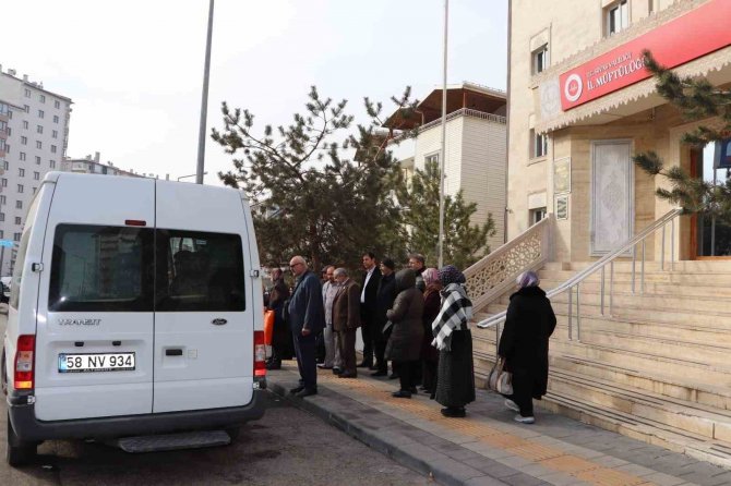 Umreciler Kutsal Topraklara Uğurlandı