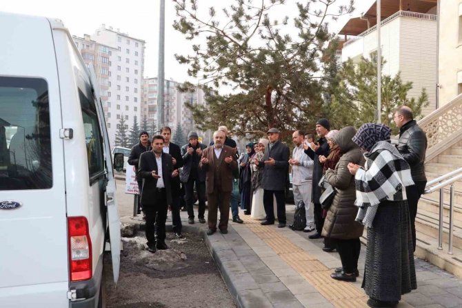 Umreciler Kutsal Topraklara Uğurlandı
