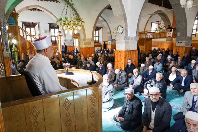 Yahyalı’da Depremde Hayatını Kaybeden Vatandaşlarımız İçin Mevlid Okundu