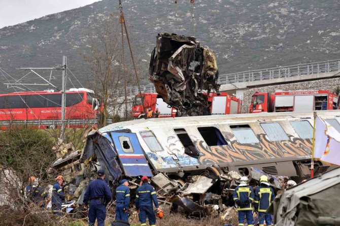 Yunanistan’daki Tren Kazasında Ölü Sayısı 46’ya Yükseldi
