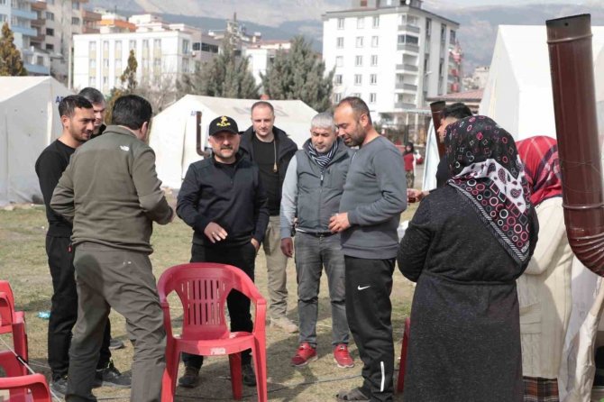Ağrı Valisi Varol, Bertiz Parkında Kurulan Çadır Kentinde İncelemelerde Bulundu