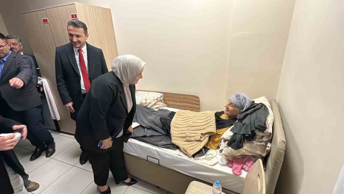 Ak Parti Kadın Kolları Genel Başkanı Keşir: "Bizim Önceliğimiz Milletimiz"