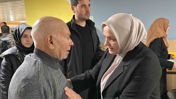 Ak Parti Kadın Kolları Genel Başkanı Keşir: "Bizim Önceliğimiz Milletimiz"