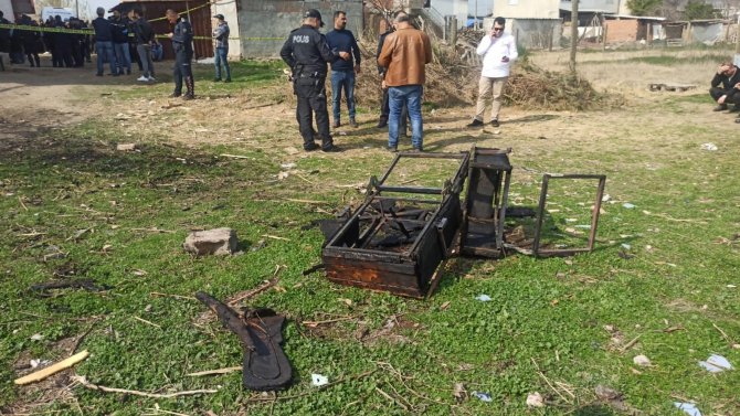 Yanan Koltuğun Arkasında Cansız Bedeni Bulundu