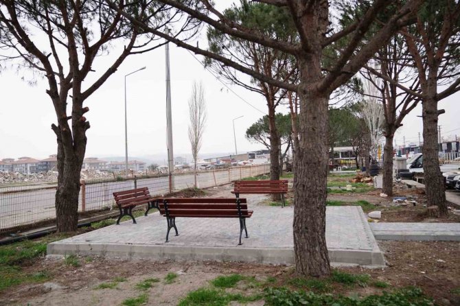 Ayvalık Belediyesi’nden Sanayi Bölgesinde Sosyal Alanlar Ve Kamelyalar