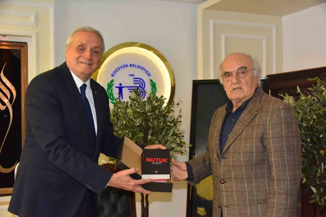 Deprem Bölgesine Yardı Yapan İş İnsanına Teşekkür