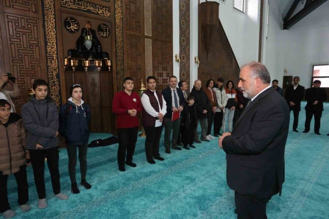 Başkan Sandıkçı: “Gençler Bizim Geleceğimiz"