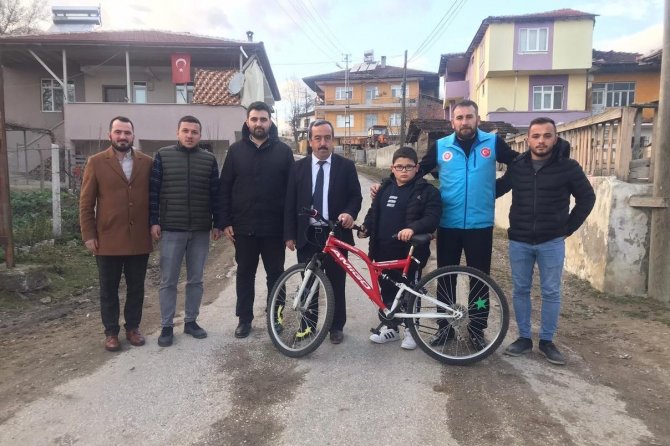 Bisiklet Parasını Depremzedelere Bağışlayan Umut’a Sürpriz