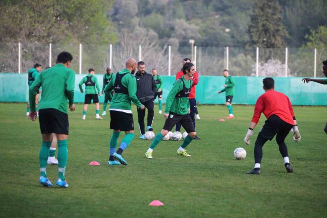 İ̇smet Taşdemir: "Altay’a Karşı Kendi Benliğimiz Gibi Oynayabilirsek Üstesinden Gelebiliriz"