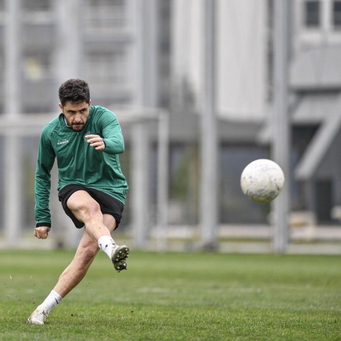 Bursaspor’da Amed Sportif Faaliyetler Maçının Taktiği Çalışıldı