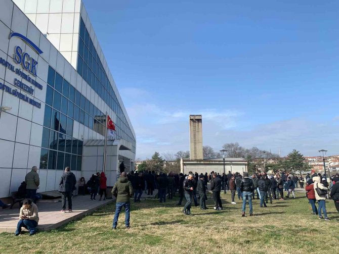 Çerkezköy’de Eyt’liler Sgk’ya Akın Etti