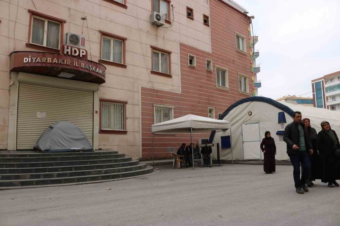 Ailelerin Hdp Ve Pkk’ya Karşı Evlat Mücadelesi Devam Ediyor