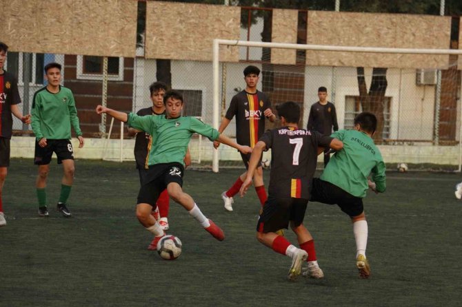 Genç Horozlar Kalan 3 Maça Odaklandı