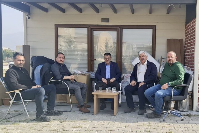 Rektör Kutluhan Depremden Etkilenen Üniversitelere Destek Verdi