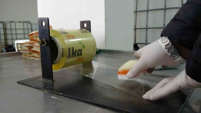 Görünüşüyle Dikkat Çekiyor, Akne Ve Sivilceleri Yok Ediyor