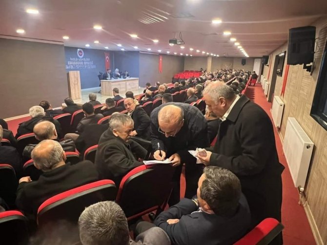 Din Görevlilerinden Deprem Bölgesine 100 Bin Tl’lik Bağış