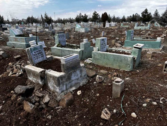 Bebek Mezarlıklarında Deprem Sonrası Hasar