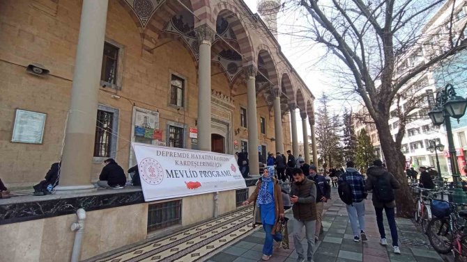 Eskişehir’de Depremde Vefat Edenler İçin Mevlid-i Şerif Okundu