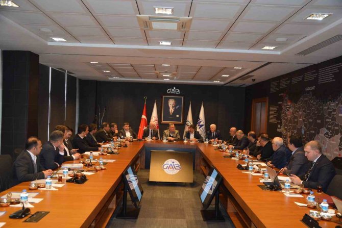 Halı Sektör Kurulu Gaziantep’te Toplandı