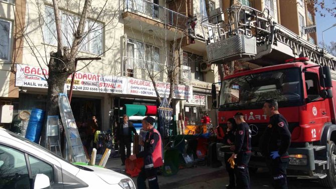 Hatay’dan Burdur’a Gelen Depremzede Evinde Ölü Bulundu