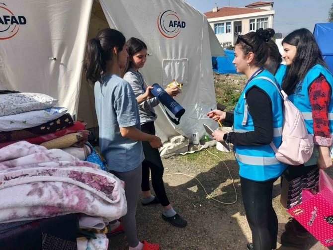 Denizli Büyükşehir, İ̇skenderunlu Çocuklara Moral Oluyor