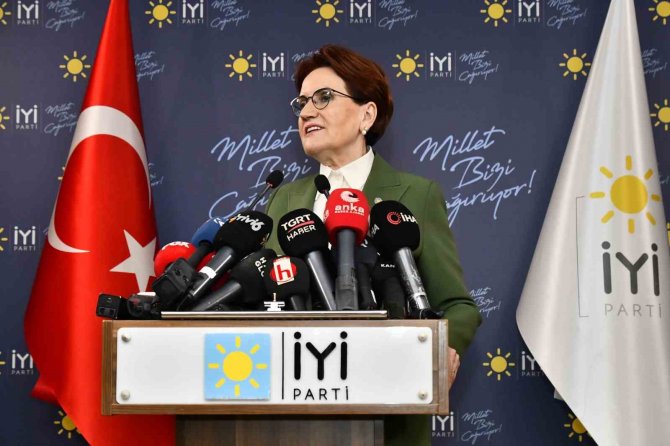 İ̇yi̇ Parti Lideri Akşener’den "Altılı Masa" Çıkışı: "Anlamış Olduk Ki Şahsi Hırslar, Türkiye’ye Tercih Edilmiştir"