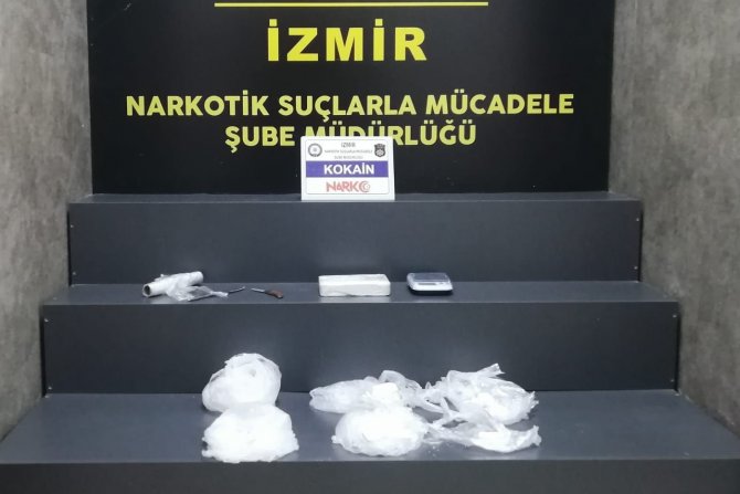 Tavan Arasında Saklanmış Kokainler Ele Geçirildi
