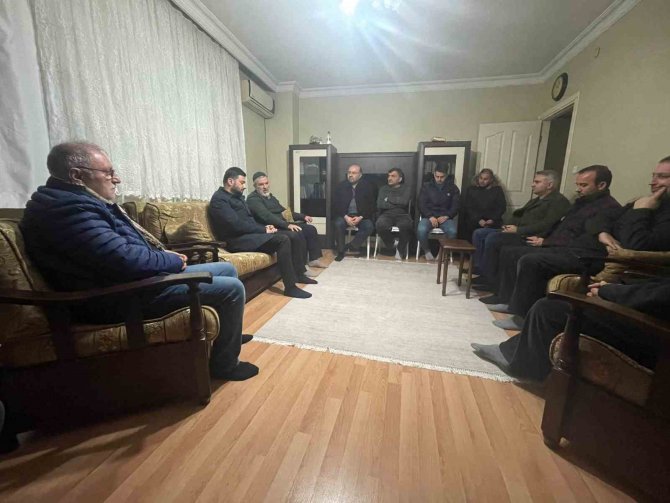 Deprem Bölgesinde Hayatını Kaybedenlerin Yakınlarına Taziye Ziyaretleri