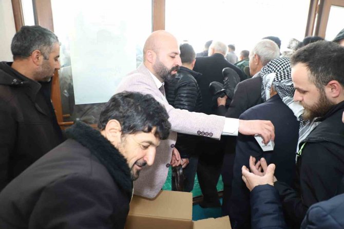Hakkari’de Depremzedeler İçin Mevlit Okutuldu