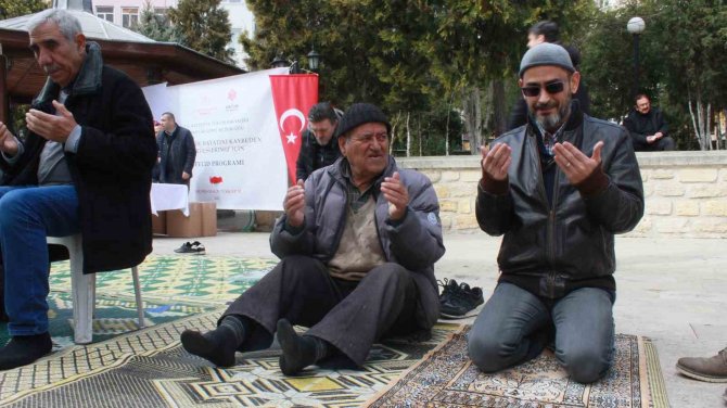 Kırklareli’nde Depremzedeler İçin Mevlit Okutuldu