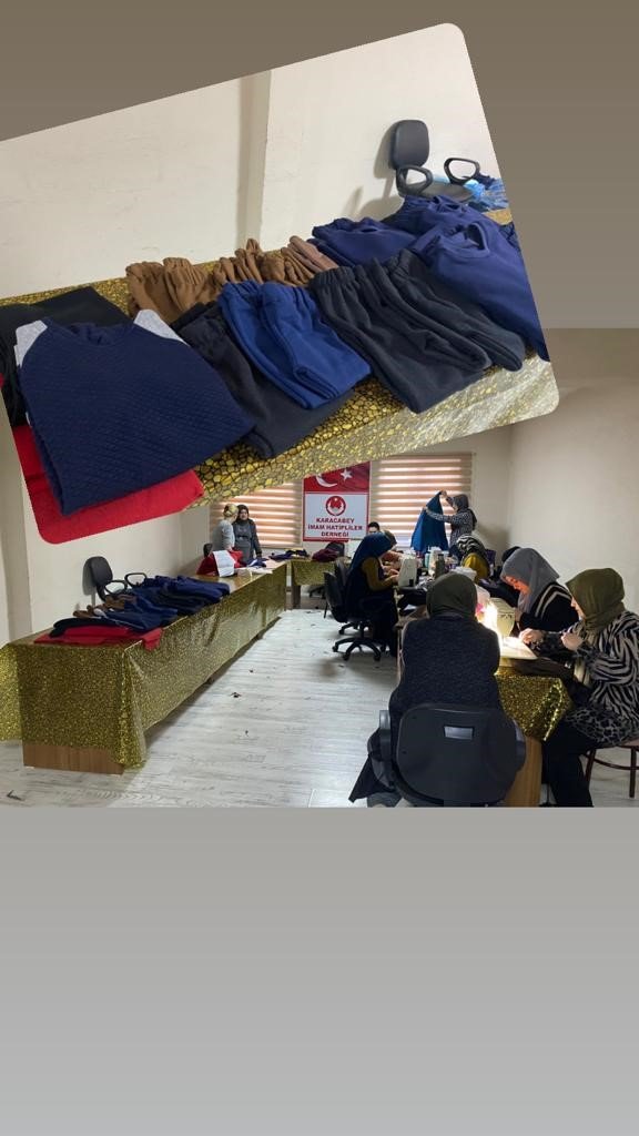 Karacabey’de Kadınlar Depremzedeler İçin Eşofman Ve Pijama Takımı Dikiyor