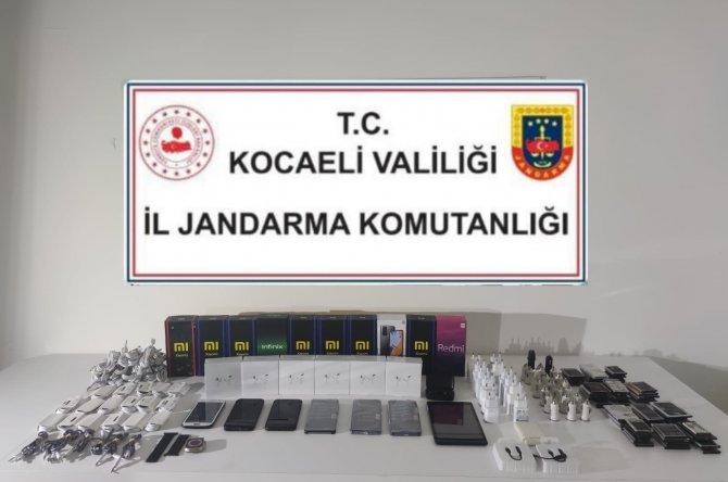 Kocaeli’de 333 Bin 400 Makaron Ele Geçirildi