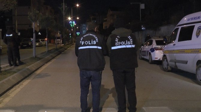 "Dur" İhtarına Uymayan Sürücünün Çarptığı Polis Şehit Oldu