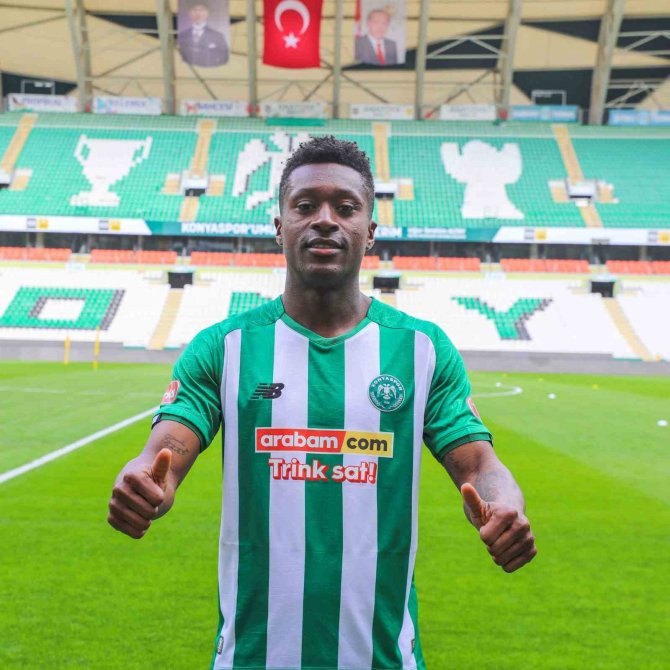 Konyaspor’da Toplu İmza Töreni