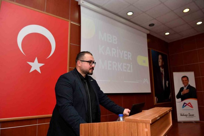 Kariyer Merkezi İş Dünyası İle ’Yeni Yol Haritası’ İçin Buluştu