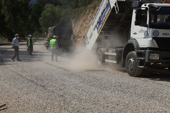 Kırsal Mahalle Yolları Yenileniyor