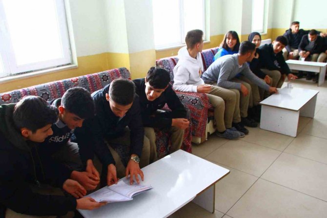 Yemek Harçlıklarını Birleştirip Depremzedelere Gönderdiler