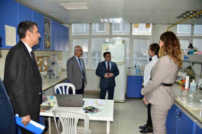 Rektör Prof. Dr. Yücel Oğurlu’dan Akademik Birimlere Ziyaret