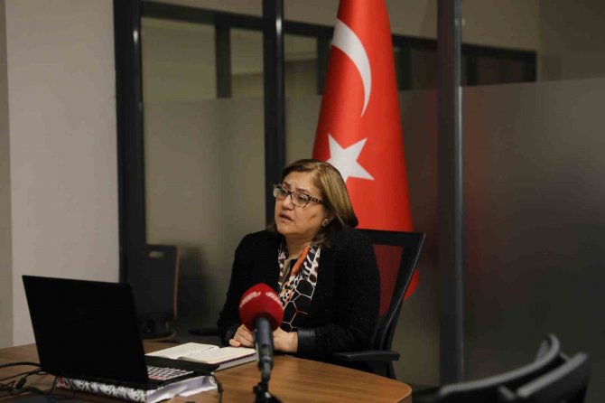 Şahin, Kadın Akademisyenlerle Görüştü