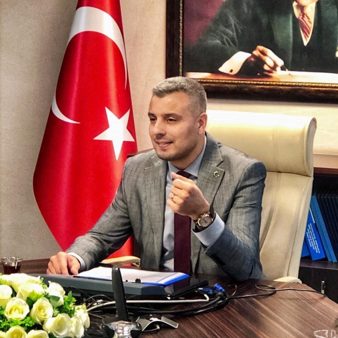 Sgk İ̇zmir İ̇l Müdürü Kurt: "Eyt’li Vatandaşlarımıza Hayırlı Olsun"