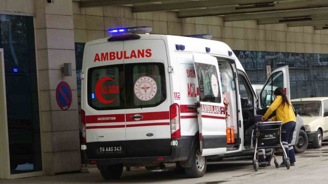 Siirt’e Tır Uçuruma Yuvarlandı: 1 Ölü