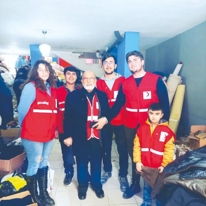 Toplanan Yardımlar Deprem Bölgesine Gönderildi