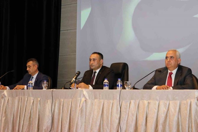 Toroslar Belediye Meclisinin Gündemi ’Deprem’ Oldu