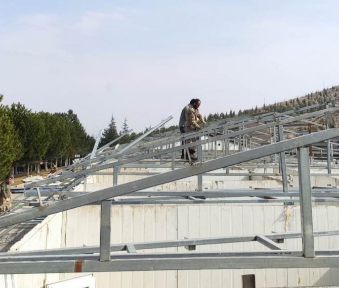 Güvenlik Korucuları Deprem Bölgelerindeki Çalışmalarını Sürdürüyor